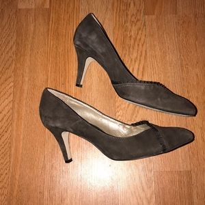 Liz Claiborne Brown Suede Heels